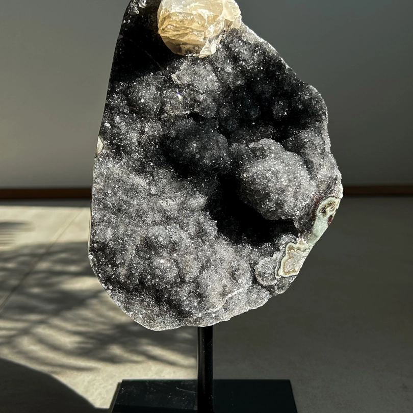 geode di Ametista Nera